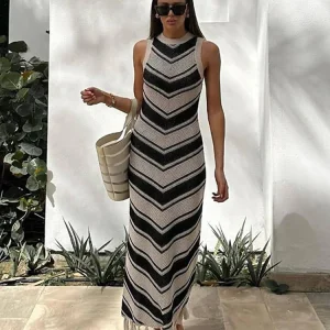 sleeveless backless maxi dress