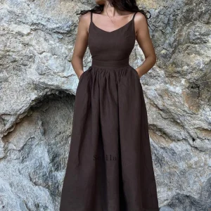 sleeveless backless maxi dress