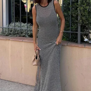 sleeveless backless maxi dress